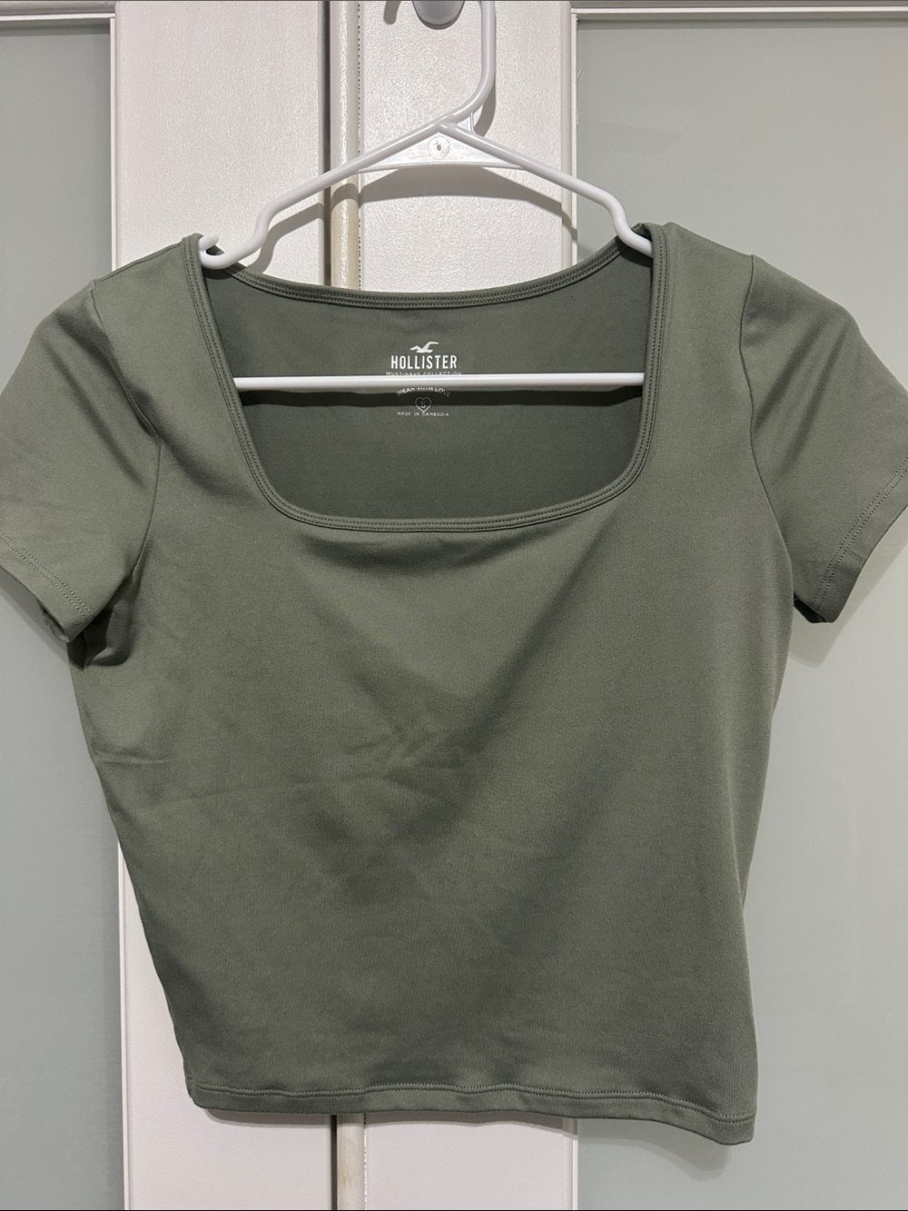 Hollister Olive Green Square Neck Short Sleeve Crop Top